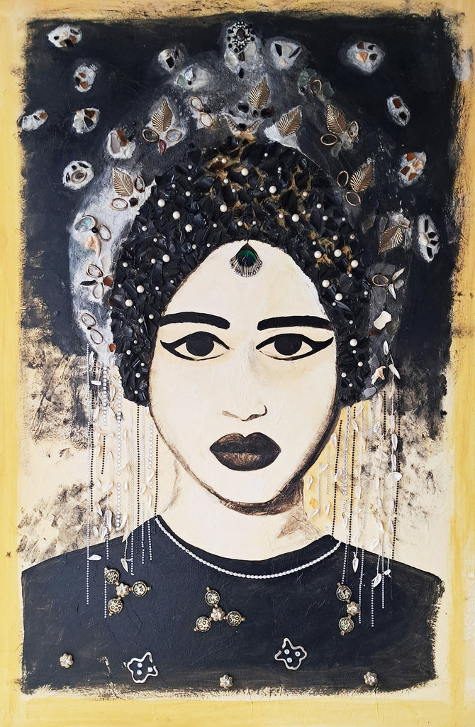 Sylvia Schwalm - Frau mit Kopfschmuck